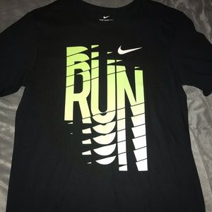 Nike Graphic Tee